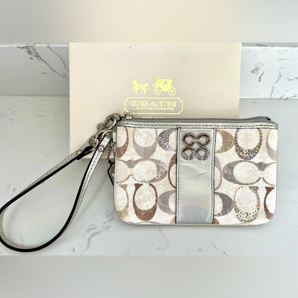 Coach Women's White & Silver Wristlet Wallet